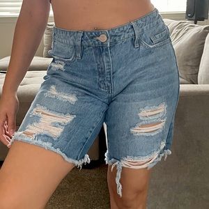 Mid rise Jean shorts
